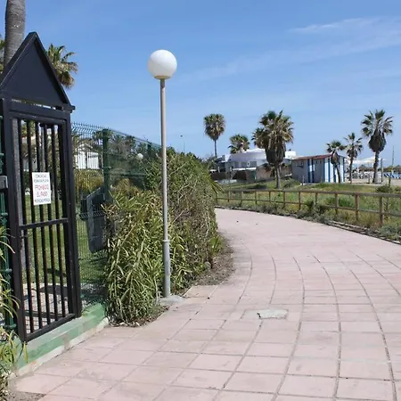 Located Right On The En Romana Playa Daire